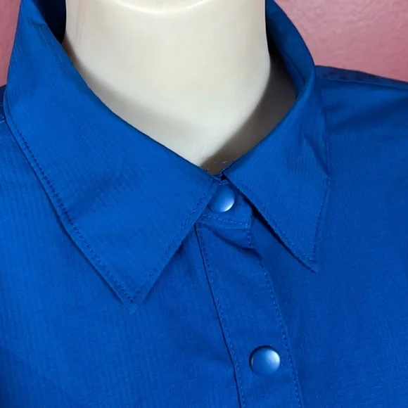 BNWOT royal blue Duluth Trading Co. long sleeve shirt - Picture 2 of 16